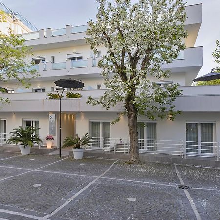 Residence Armony Misano Adriatico Luaran gambar